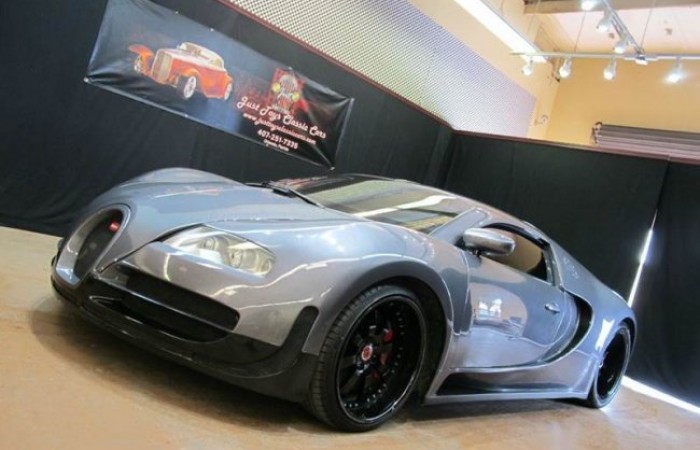  Bugatti Veyron   82 000 $ (4 )