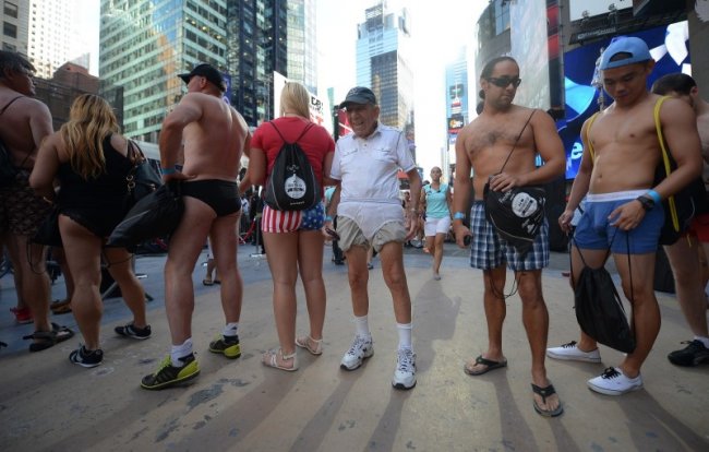 День нижнего белья в Нью-Йорке (14 фото)