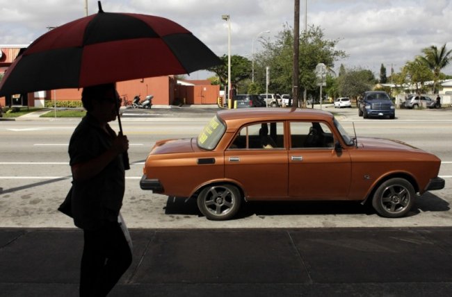Поставщик запчастей к русским автомобилям из Майами в Гавану  (22 фото)