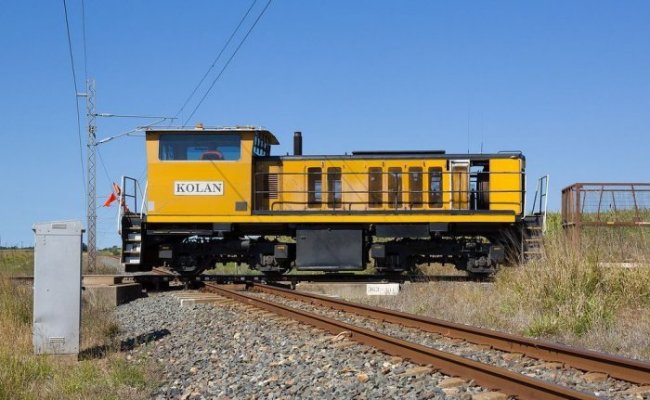 Железнодорожный перекрксток в Австралии (3 фото)