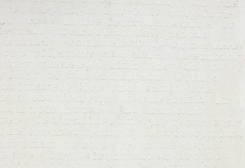 Эта картина выглядит как белый, пустой холст, но через неделю художник продаст ее за 260 миллионов рублей