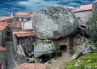 Португальская деревня среди валунов (12 фото)