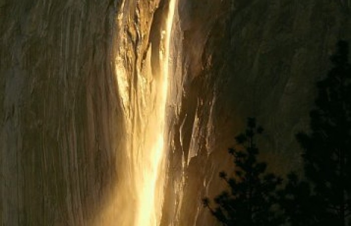 Огненный водопад (6 фото)