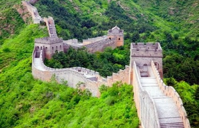 Конец Великой Китайской стены (3 фото)