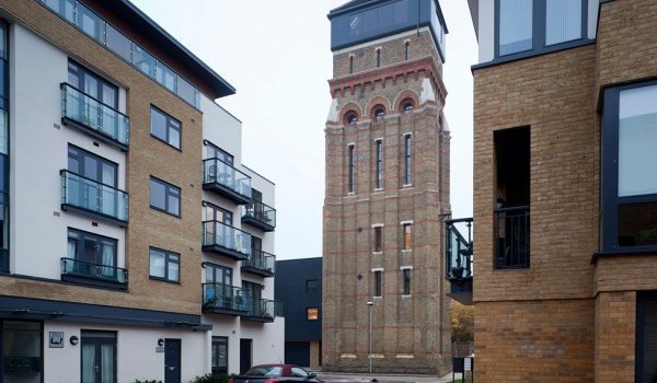 Дом в водонапорной башне в Лондоне (19 фото)