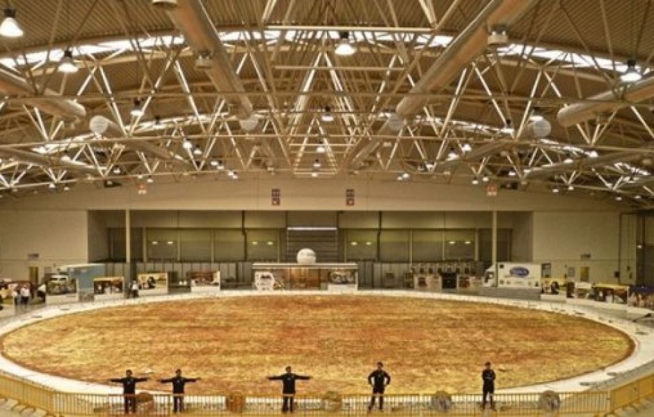 Пица в 40 метров (5 фото)