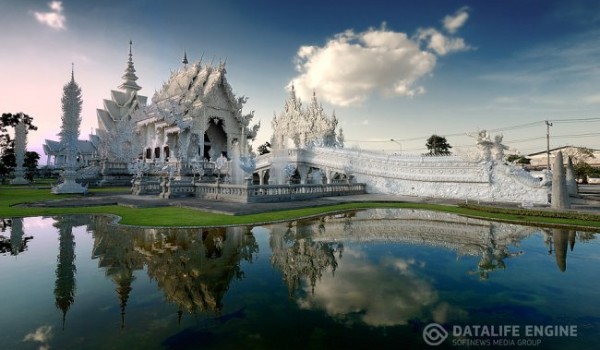Храмовый комплекс Ват Ронг Кхун (Wat Rong Khun)  в Таиланде (20 фото)