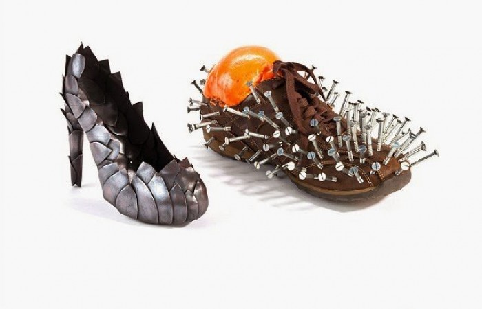 Необычная обувь из повседневных материалов (11 фото)