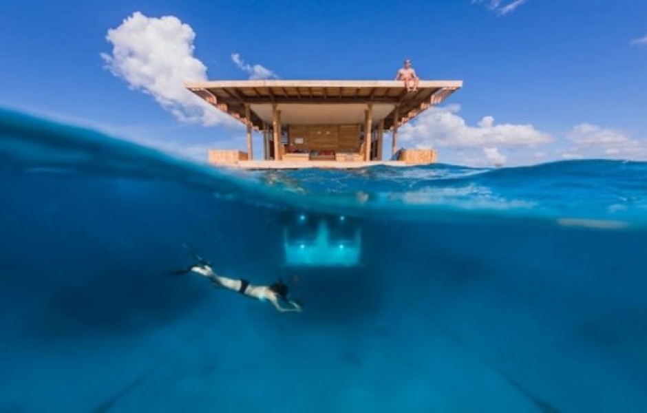 Плавающий мини-отель Manta Resort (11 фото)