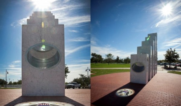 Лишь в 11.11 солнце светит в этом Мемориале (9 фото)