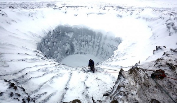 Мистический кратер в Сибири