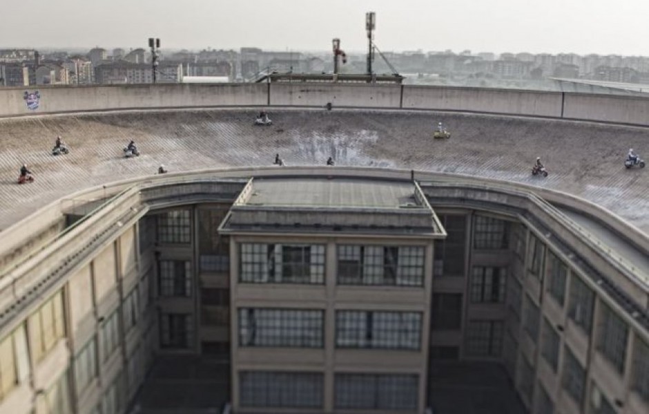 Тестовый трек на крыше завода FIAT