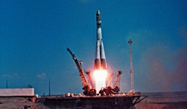 12 апреля 1961 года - первый полет человека в космос (7 фото)