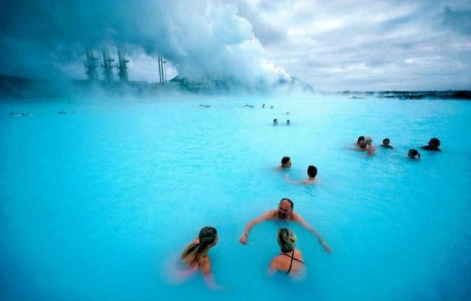 Голубая лагуна в Исландии (10 фото)