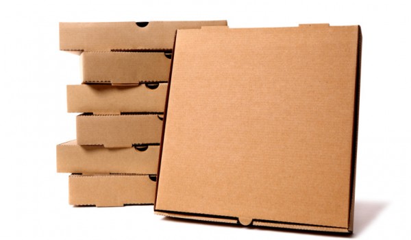Почему круглую пиццу всегда поставляют в квадратных коробках
