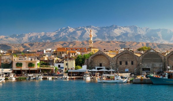 В какое время года ехать на Крит?