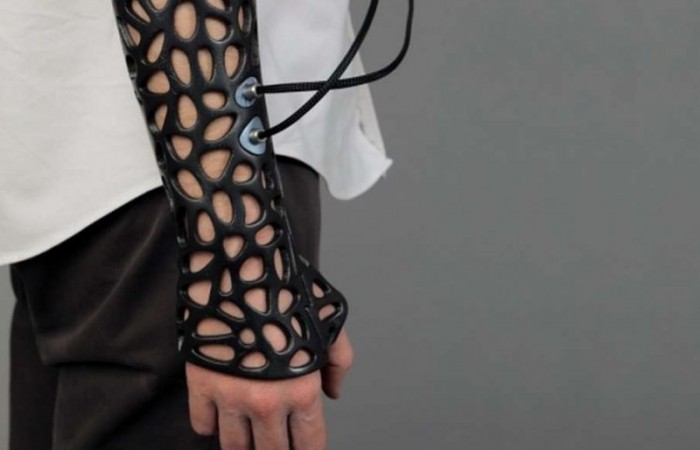 Слепок руки, сделанный на 3D-принтере (фото дня)