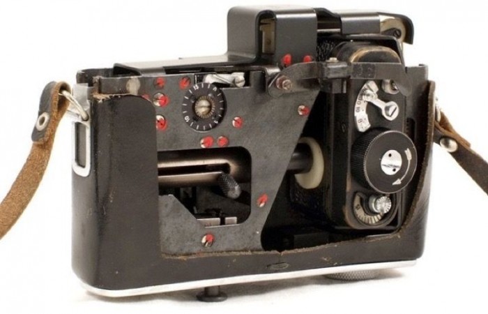 Камера шпиона в традиционном фотоаппарате 