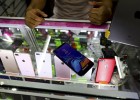 Мексиканцы скупают в магазинах муляжи мобильников. Зачем?