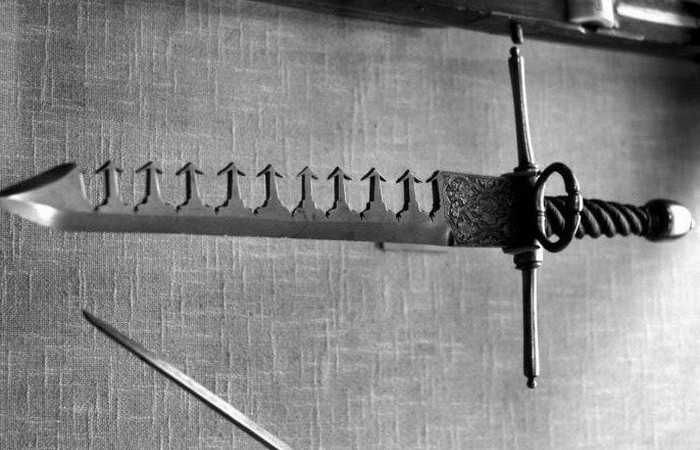 Необычное оружие средневековья: мечелом (7 фото)