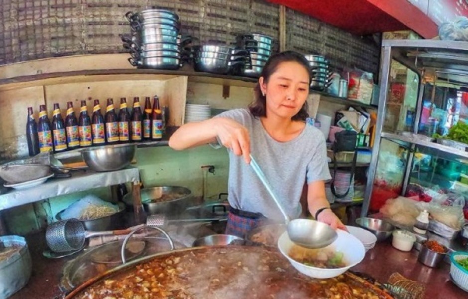 Фирменный бангкокский суп, от которого может стать дурно