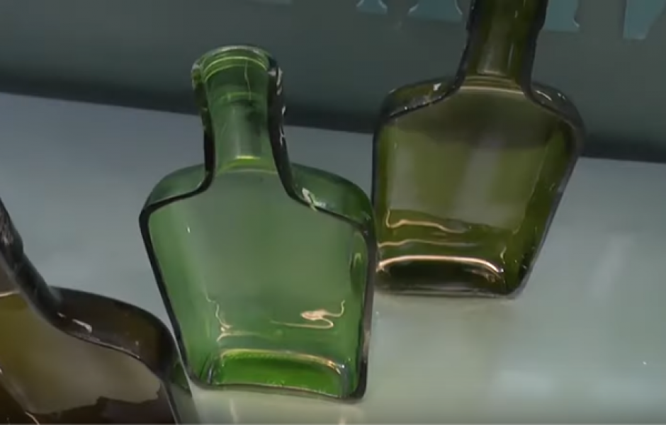 Как разрезать стеклянную бутылку вдоль и по диагонали