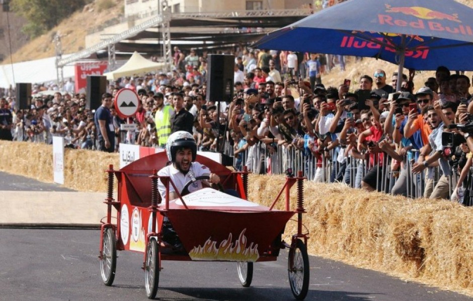 В Иордании прошла гонка на самодельных болидах Red Bull Soapbox Race (10 фото)