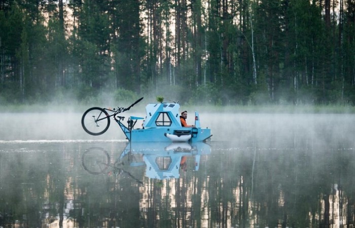 Любители приключений могут путешествовать по суше и воде на трехколесном электрическом велосипеде ? фото + видео