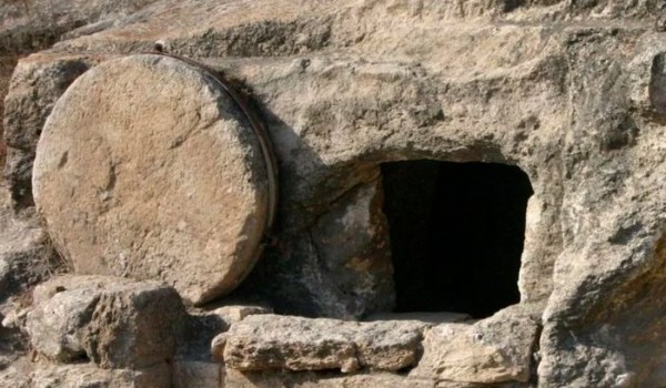 Что нашли ученые, вскрывшие гробницу Иисуса Христа?
