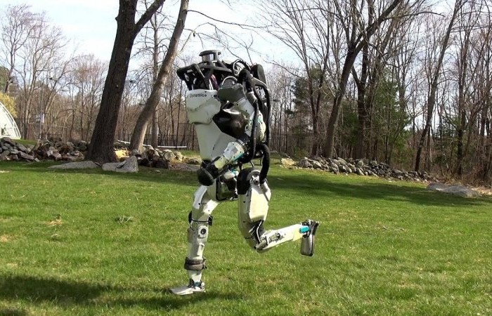 Роботы Atlas стали «более независимыми спортсменами» (видео)