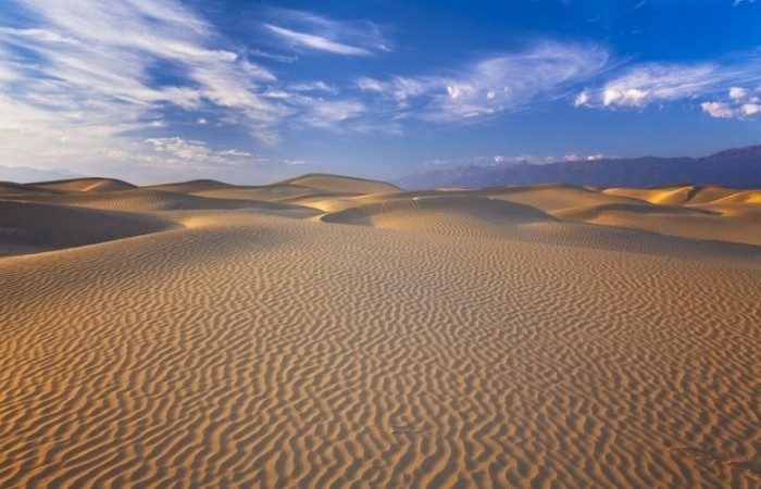 В создании песчаных дюн лежит строгая математическая закономерность