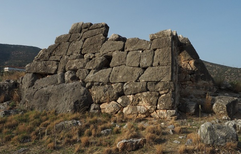 10 фактов о древнегреческой пирамиде Эллиникона