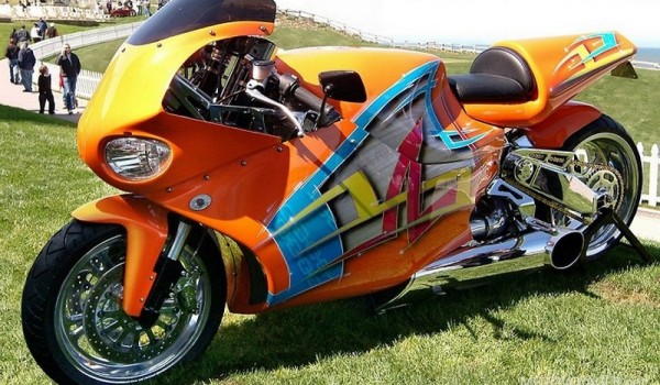 Самые резвые мотоциклы в мире (12 фото)