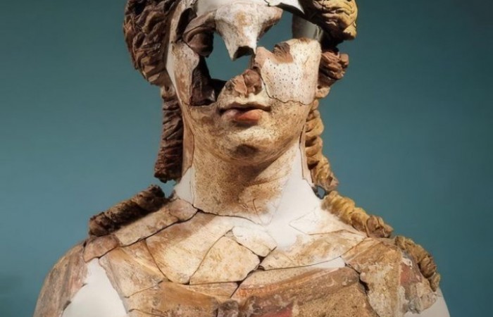 17 артефактов из древности, которые откопали археологи