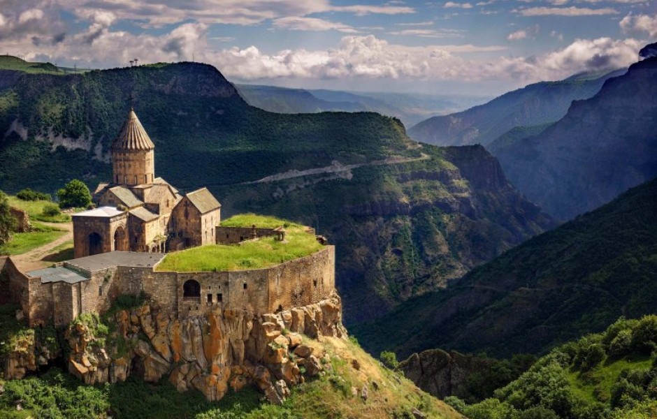 Армения — идеальное место для туристической поездки с семьей