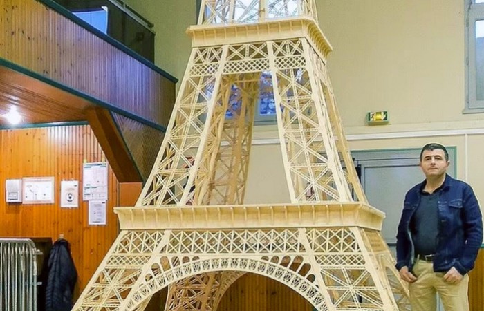 Француз собрал Эйфелеву башню из 700 тысяч спичек, но ему отказали в рекорде: что он сделал не так?