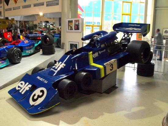 Tyrrell P34 Six Wheeler — единственный шестиколесный болид, принимавший участие в гонках «Формулы 1»