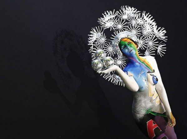 Крупнейший ежегодный всемирный фестиваль боди-арта 2012 (39 фото)