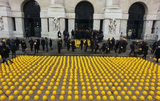 Строительная забастовка по-итальянски (8 фото)