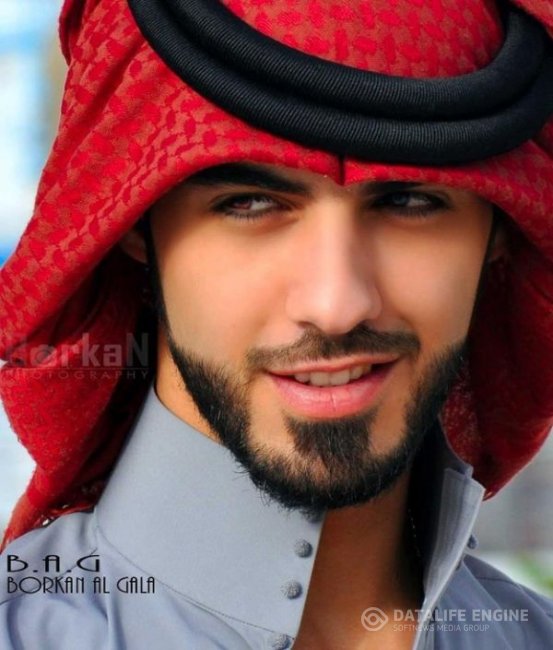 В Саудовской Аравии мужчин депортируют из-за их красоты