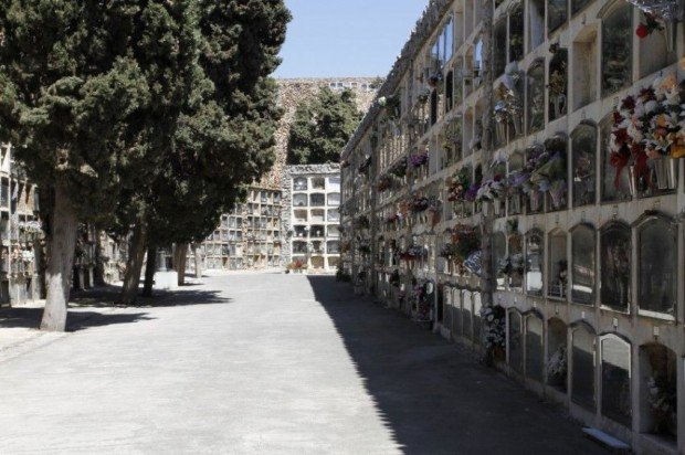 Город мёртвых в Барселоне (43 фото)