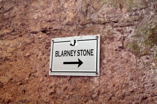 Камень Красноречия – самая негигиеничная достопримечательность Европы (6 фото)