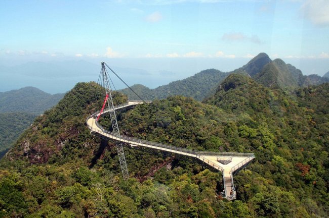 Небесный мост Лангкави в Малайзии (6 фото)