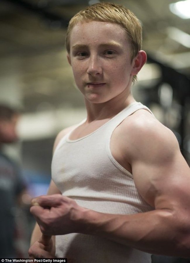 14-летний пауэрлифтер - чемпион (7 фото)