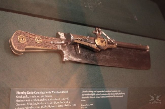 Средневековый охотничий нож совмещенный с пистолетом (6 фото)