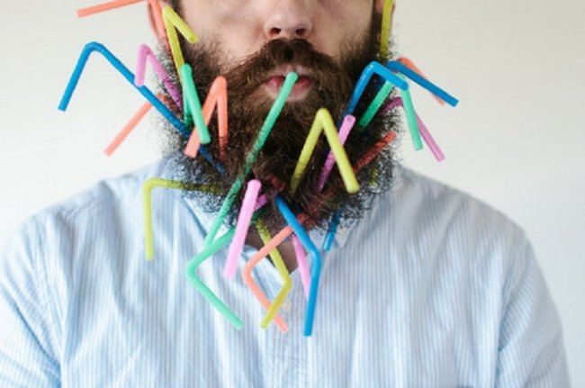 Различные вещи в бороде (10 фото)