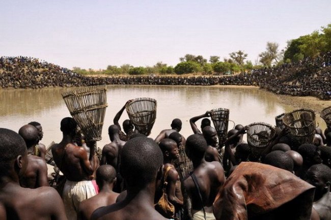 Рыбалка на озере Антого, Мали (14 фото)