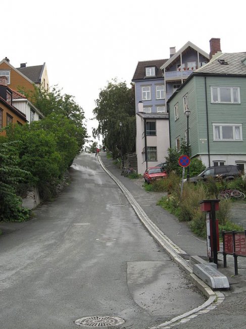Эскалатор для велосипедистов в Норвегии (13 фото)