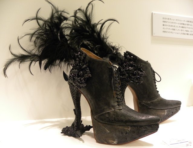 Необычная обувь от Масаи Кусино (12 фото)