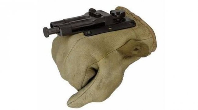 Пистолет-перчатка Sedgley OSS.38 (6 фото)